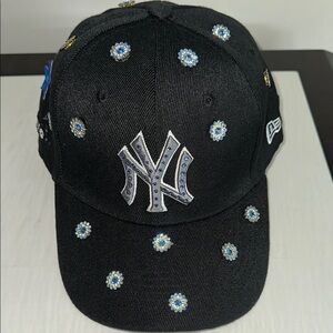 New Era NY Black Cap NWOT